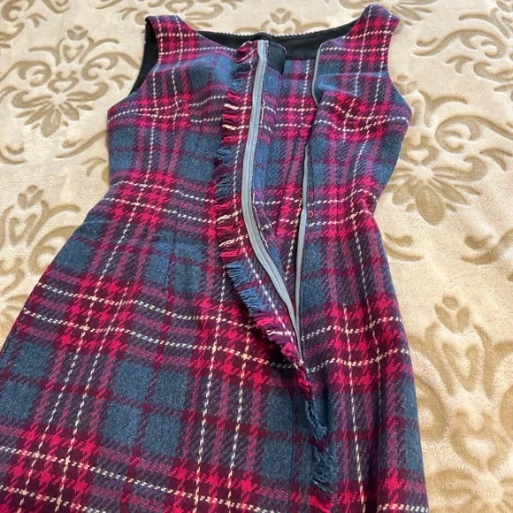 Vintage 60’s plaid wool sleeveless dress, small - Picture 4 of 13